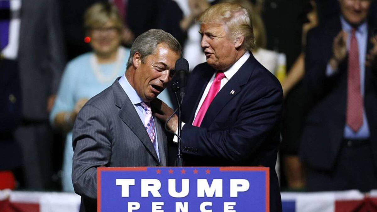 Nigel Farage, junto a Donald Trump en 2016